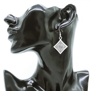 aurora handmade nausnice tibetansko zlato trag